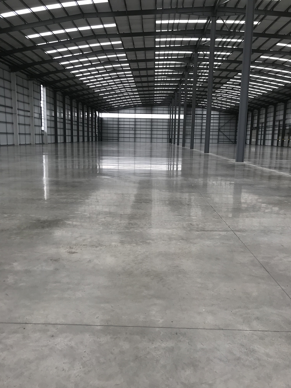 Warehouse concrete floor slab in Norfolk, constructed by Level Best