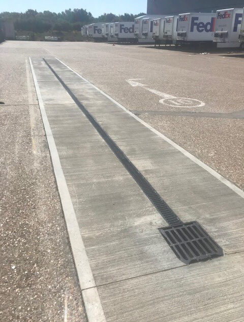 Level Best can also replace the damaged drains as well as damaged concrete floor slabs. The above photograph shows a brand new drain installed at a large distribution centre.